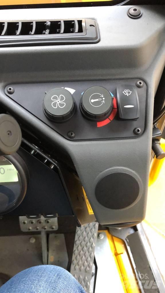 JCB 6 ST-2S5 عربات نقل قلابة للمواقع