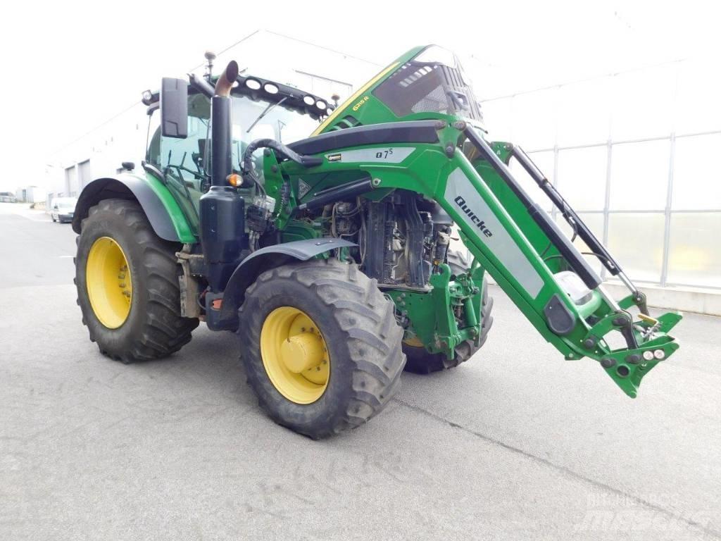 John Deere 6215 R الجرارات