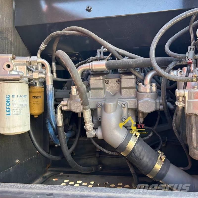 Hitachi ZX 200-3 حفارات زحافة