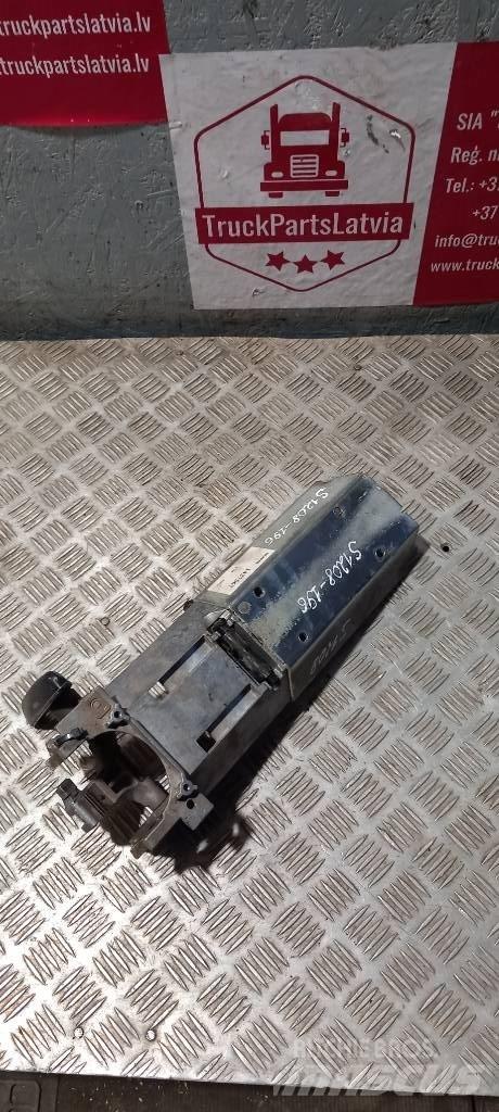 Scania 94 D.   1427567 كابينة والداخلية
