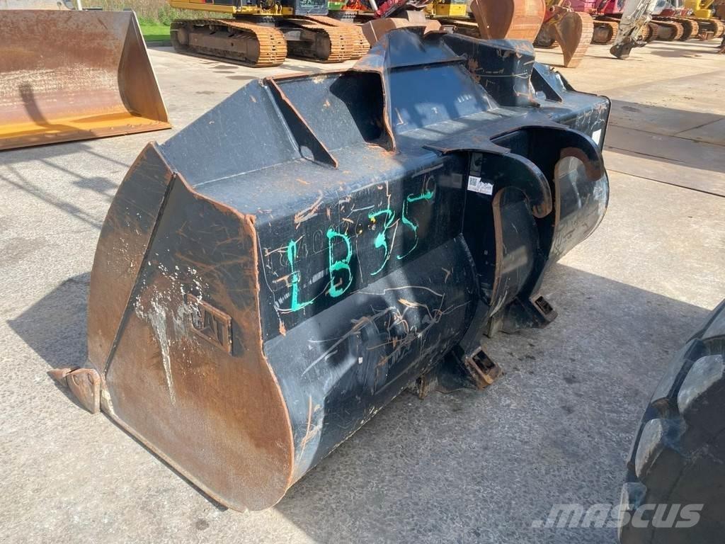 CAT 938M NVT لوادر بعجل