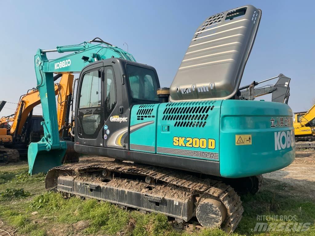 Kobelco SK 200 حفارات زحافة