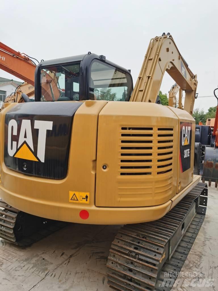 CAT 307 E حفارات زحافة