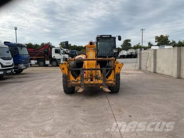 JCB 540-140 مناولات متداخلة
