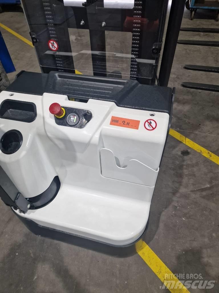 Bobcat BSL 16 N-7 معدات التكديس الجوالة