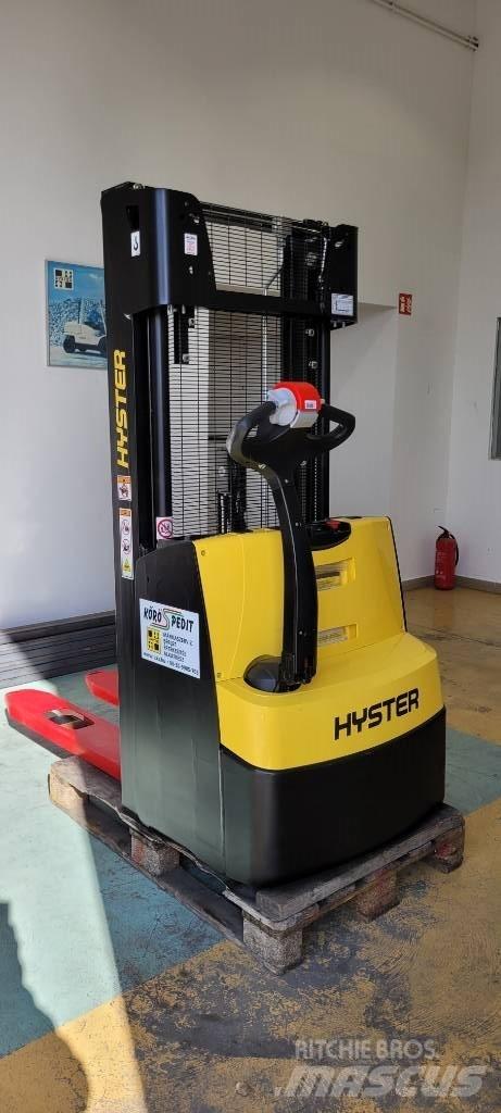 Hyster S 1.0 معدات التكديس الجوالة