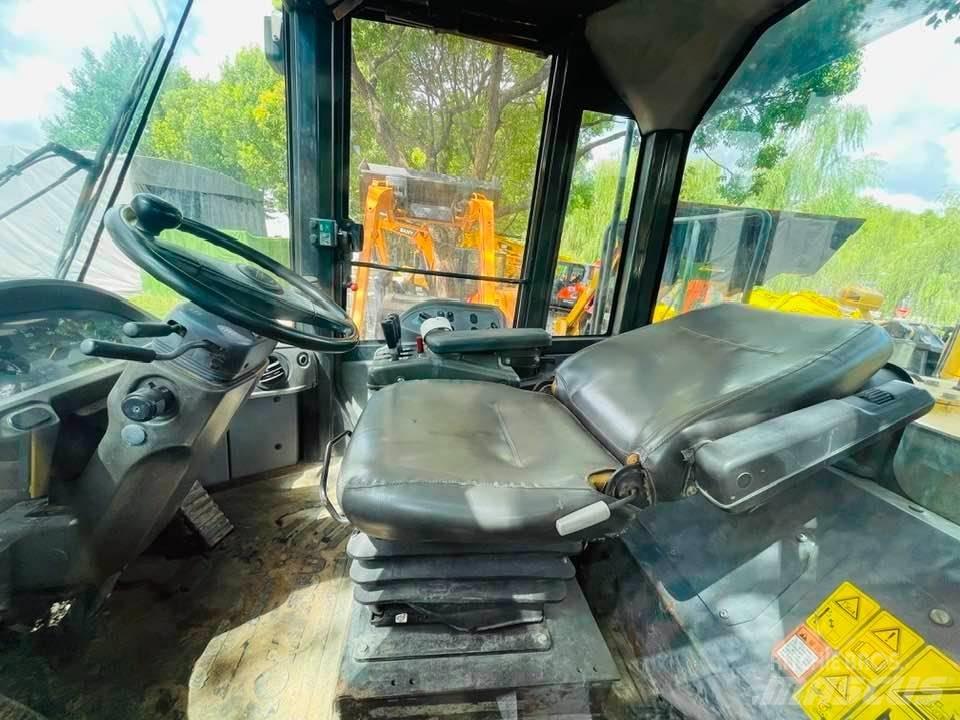 Komatsu WA380-6 لوادر بعجل
