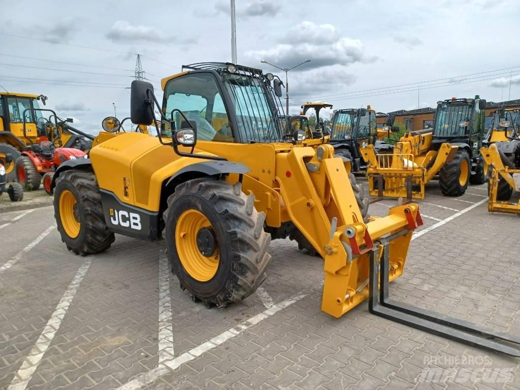 JCB 531-70 مناولات متداخلة