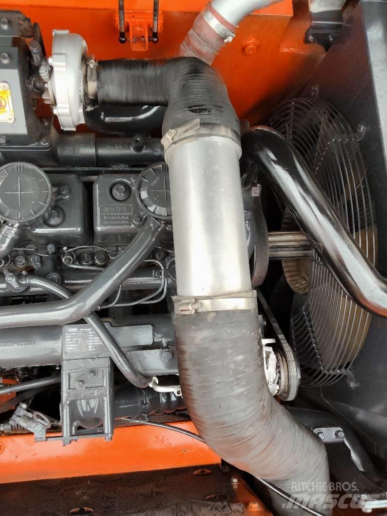 Doosan DX300 حفارات زحافة