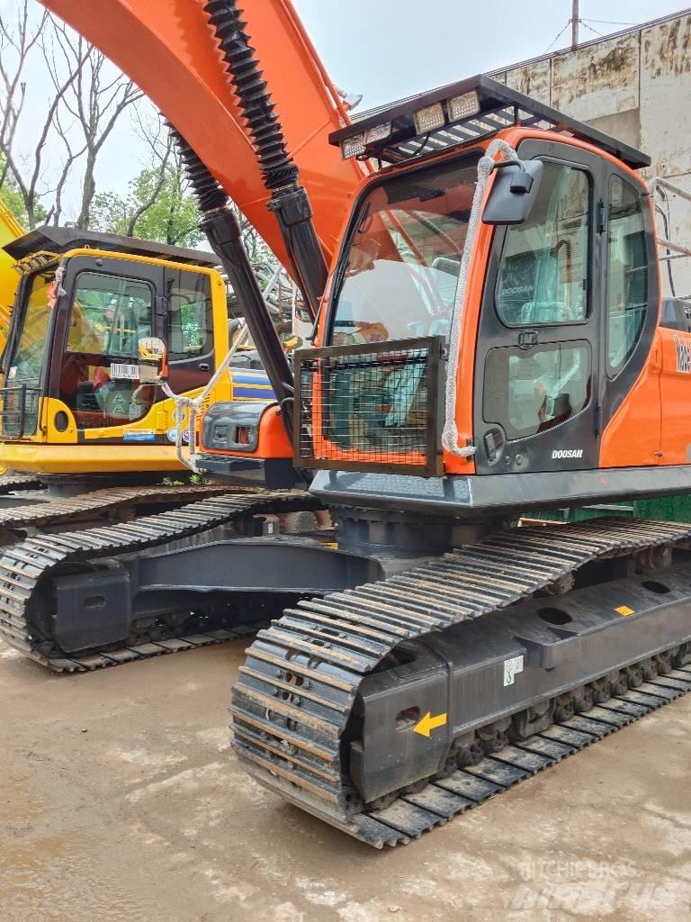 Doosan DX300 حفارات زحافة