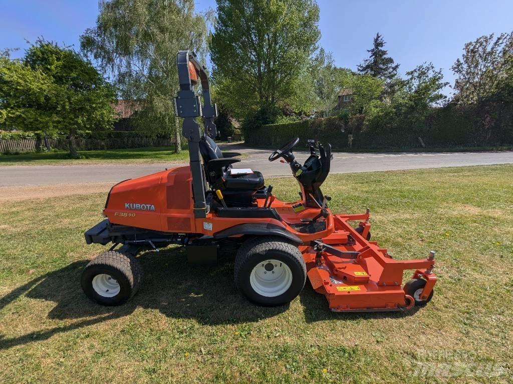 Kubota F 3890 ركوب الحشائش