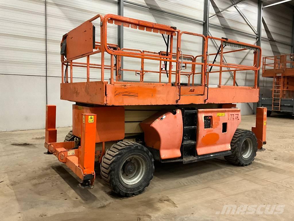 JLG 3394 RT رافعات مقصية الشكل