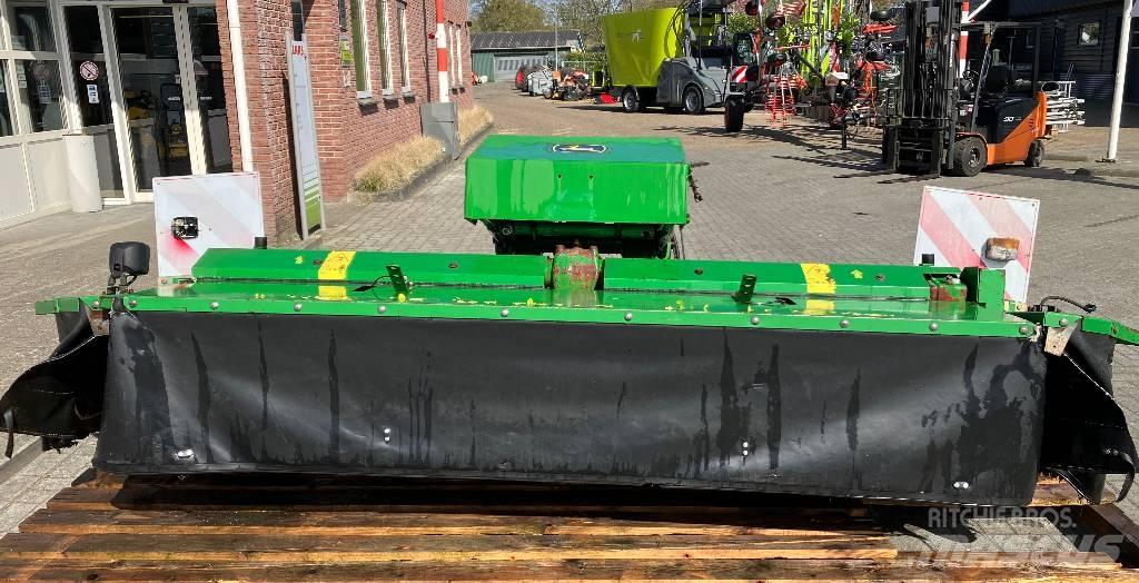 John Deere CC 228 A جزازات