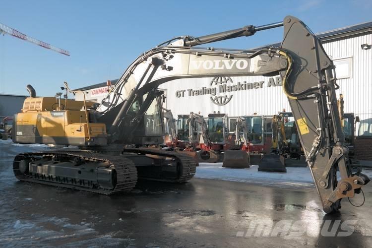 Volvo EC 380 D L حفارات زحافة