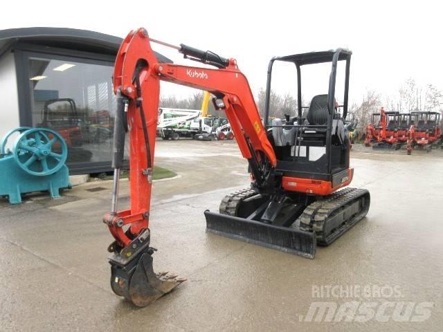 Kubota U 27-4 حفارات صغيرة أقل من 7 طن (حفارات صغيرة)
