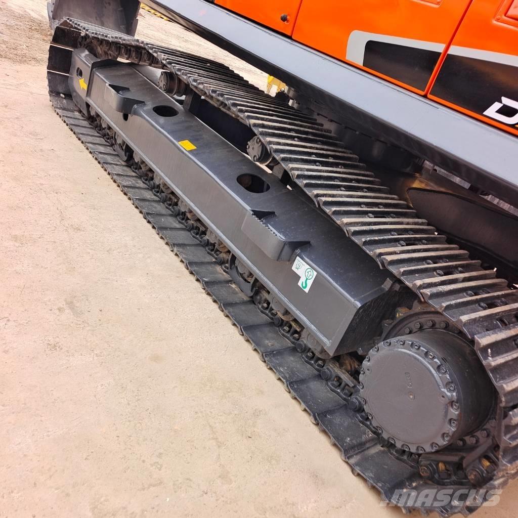 Doosan DX 300 LC حفارات زحافة