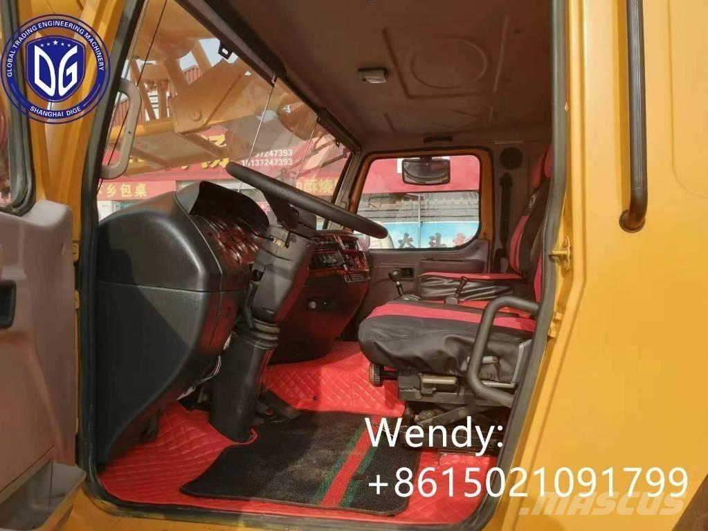 XCMG QY 100K رافعات الطرق الوعرة