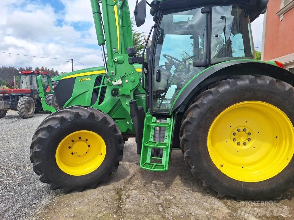 John Deere 6110 MC الجرارات