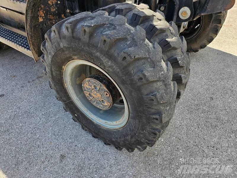 CAT M 315 D حفارات بعجل