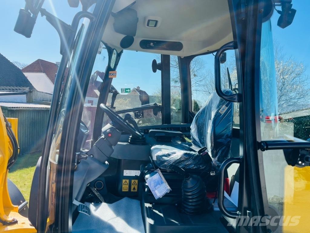 JCB 407 لوادر متعددة الأغراض