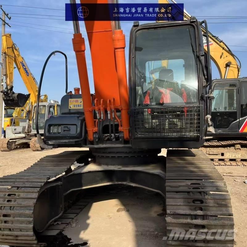 Hitachi ZX 160 حفارات وسط 7 طن - 12 طن