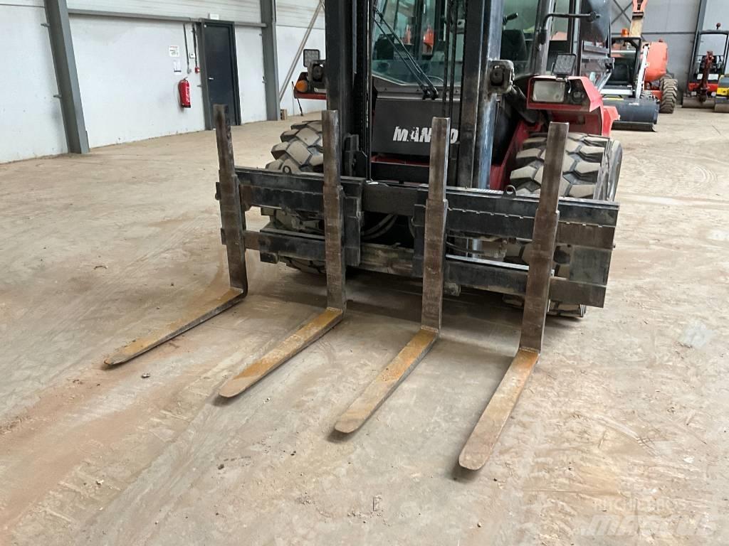 Manitou MC 40 شاحنات الطرق الوعرة