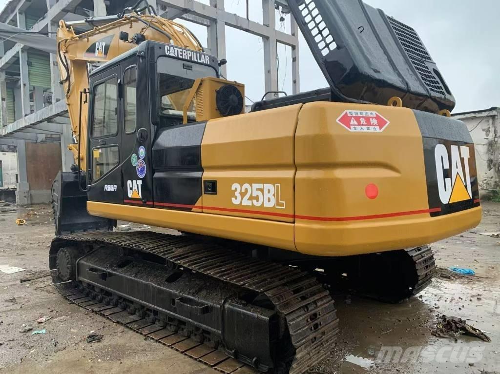 CAT 325 B حفارات زحافة