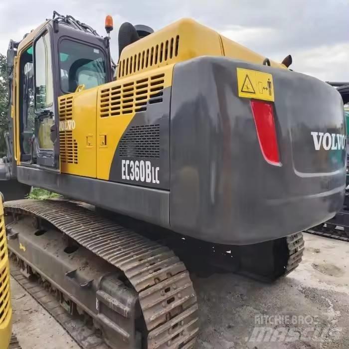 Volvo EC 360 B LC حفارات زحافة