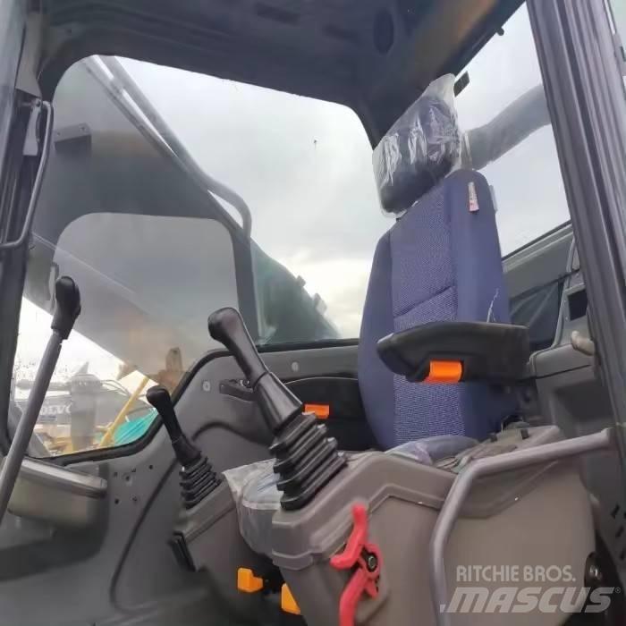 Volvo EC 360 B LC حفارات زحافة