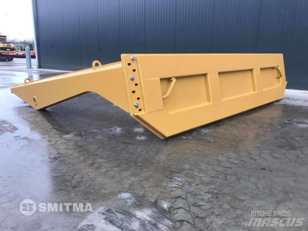 CAT 735B بوابات خلفية