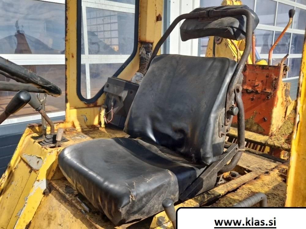 Kubota R 400 لوادر ذات جرافات عكسية