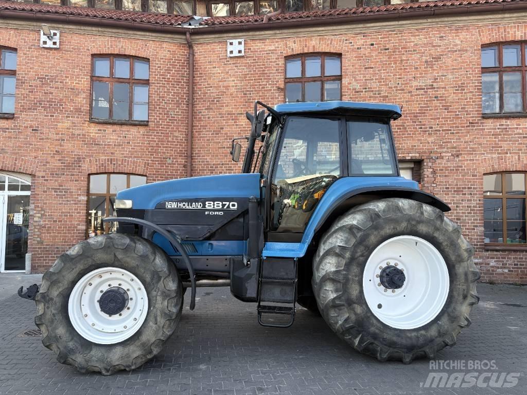 New Holland 8870 الجرارات