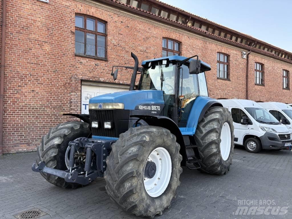 New Holland 8870 الجرارات