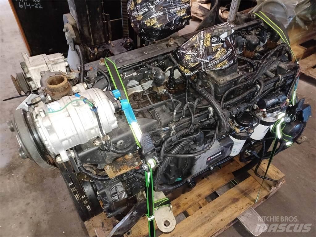 Komatsu 860.4 محركات