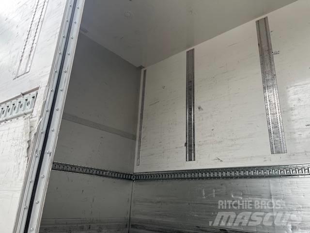 Scania R450B6X2*4NB شاحنات ذات هيكل صندوقي
