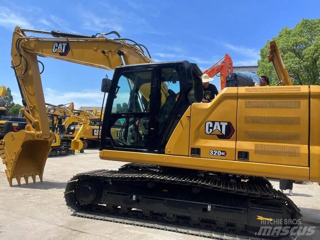 CAT 320 GC حفارات زحافة