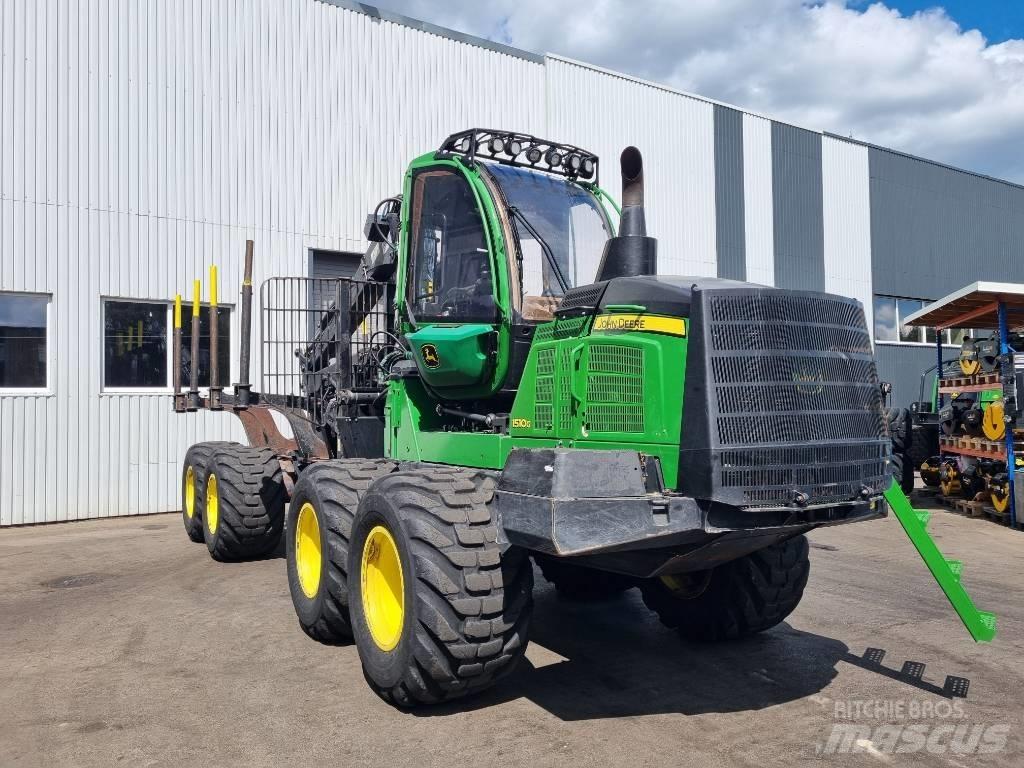 John Deere 1510G شاحنات