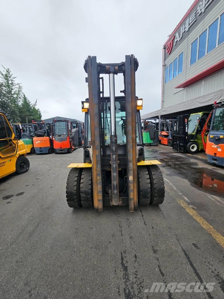 Hyundai 35d-9 شاحنات الديزل
