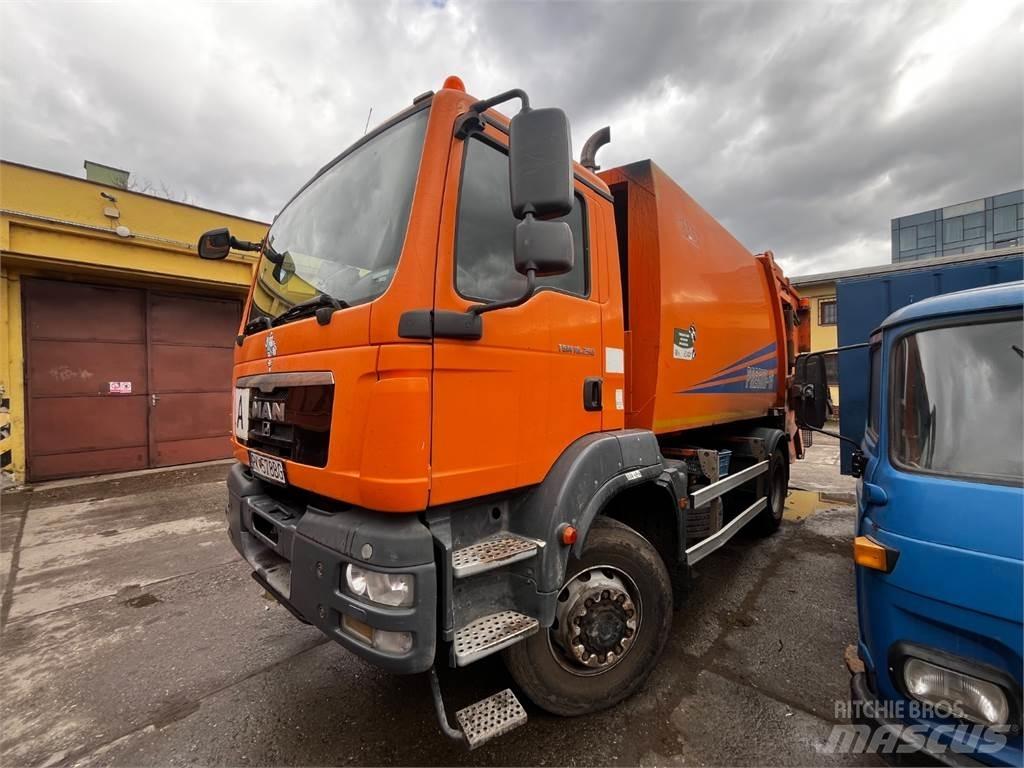 MAN TGM 18.250 4X4 شاحنات بمقصورة وهيكل