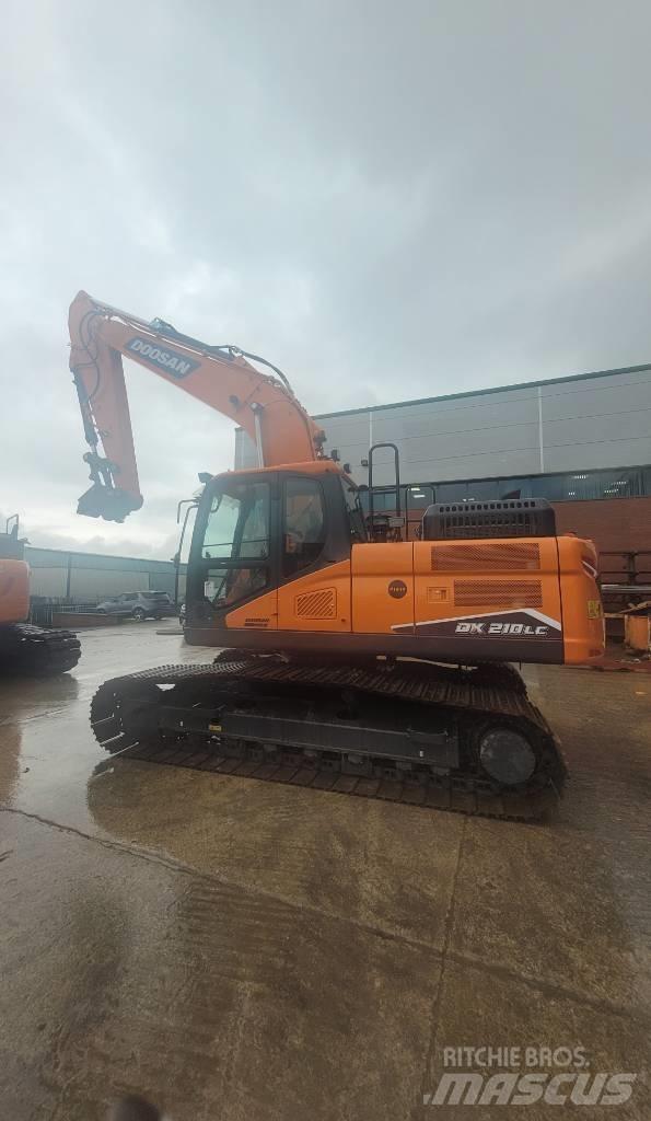 Doosan DX 210 LC-7 حفارات زحافة