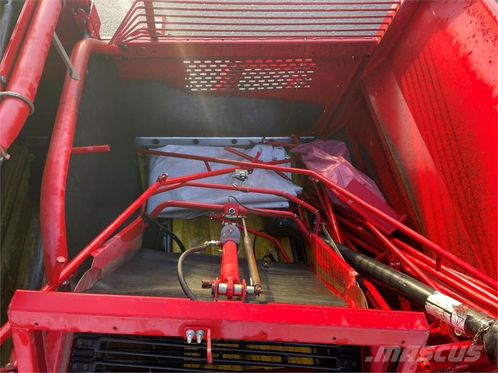 Grimme SE 140 UB حفارات وحصادات البطاطس
