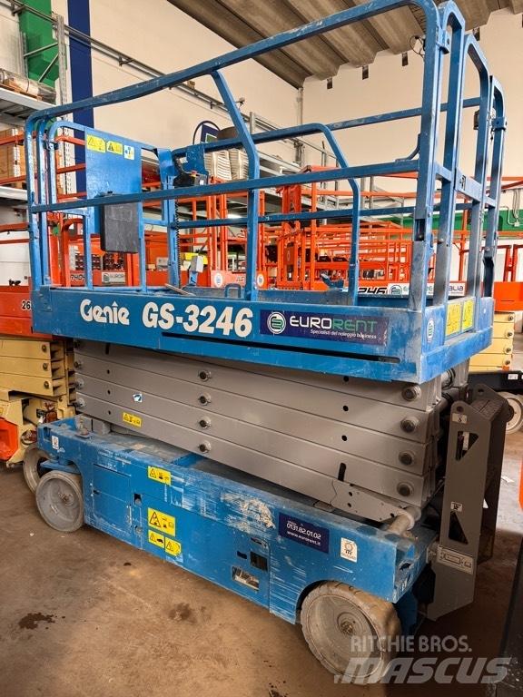 Genie GS 3246 رافعات مقصية الشكل