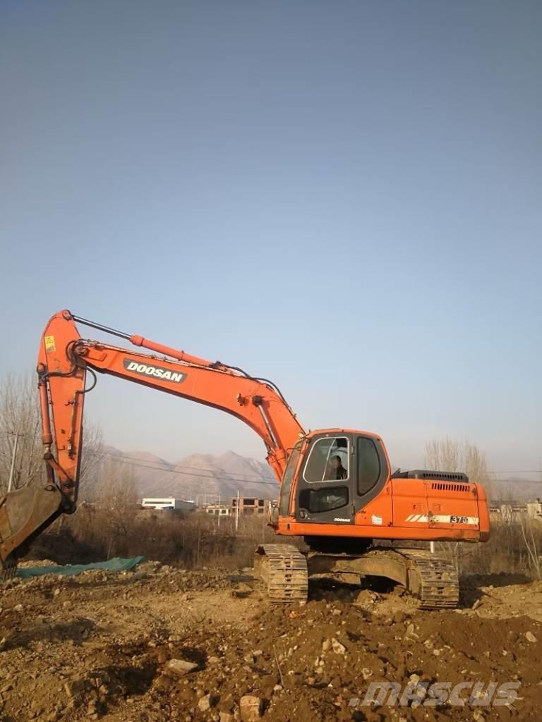 Doosan DX 225 حفارات زحافة