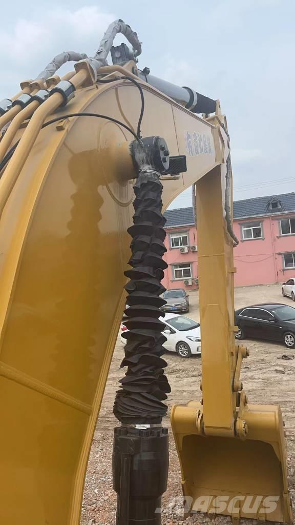 CAT 336 حفارات زحافة