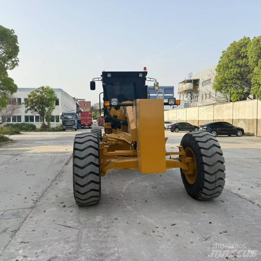 CAT 140 G معدات تمهيد الطرق