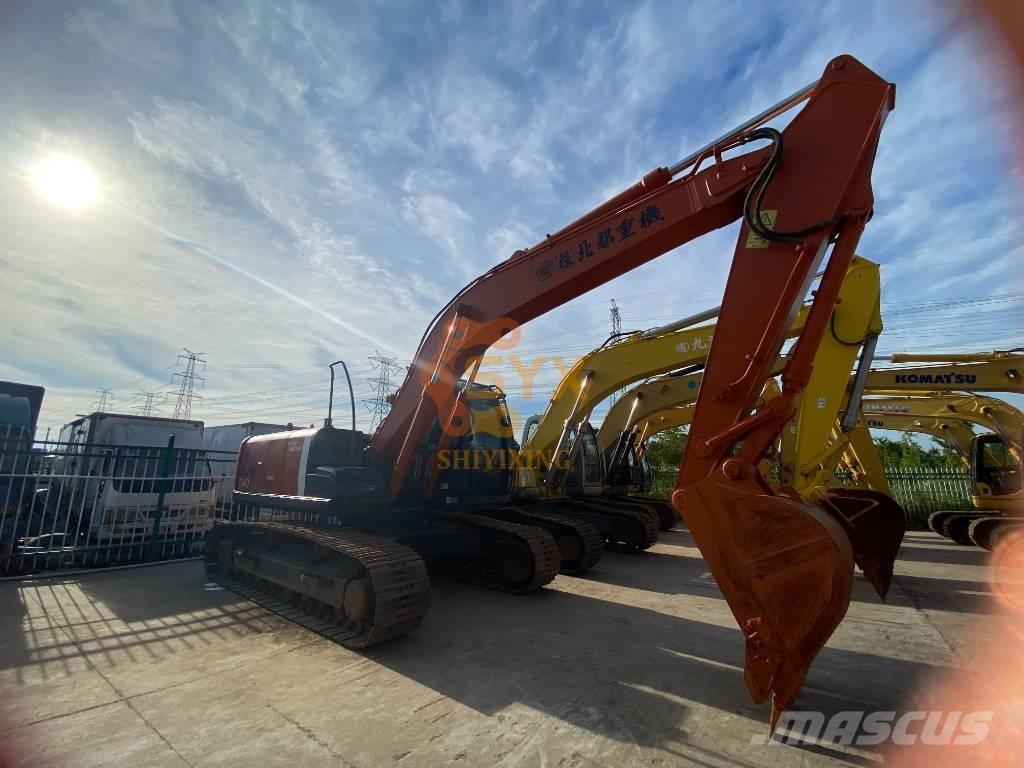 Hitachi ZX 240 حفارات زحافة