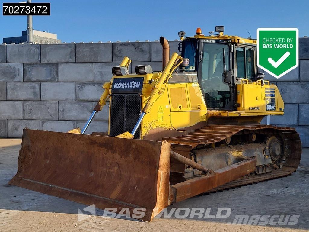 Komatsu D65 PX -18 بلدوزرات مجنزرة