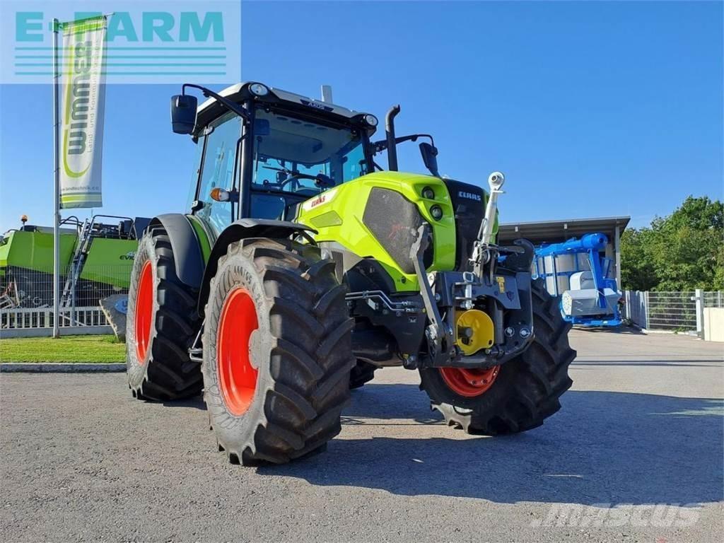 CLAAS axos 240 الجرارات