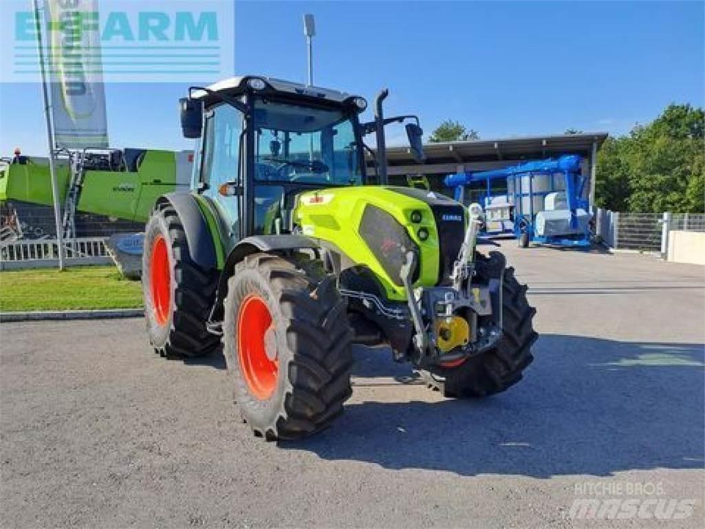 CLAAS axos 240 الجرارات