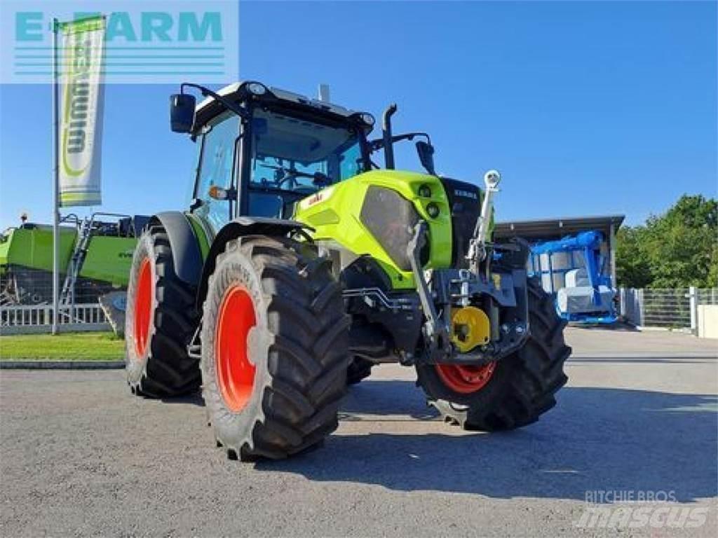 CLAAS axos 240 الجرارات